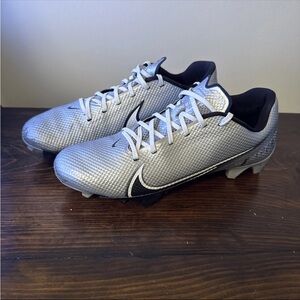 Nike Metallic Silver and Black Cleats